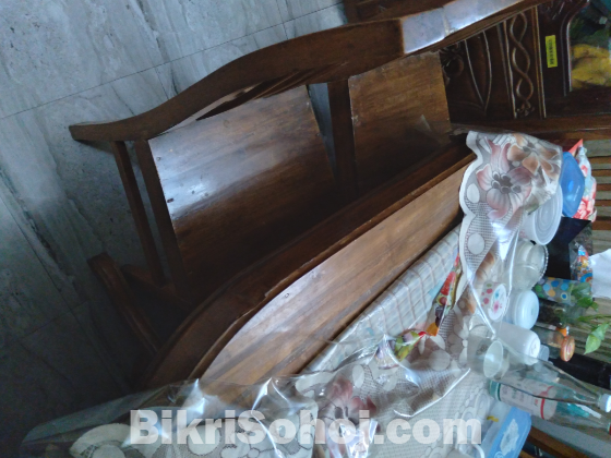 সেগুন কাঠের ডাইনিং টেবিল এবং চেয়ার